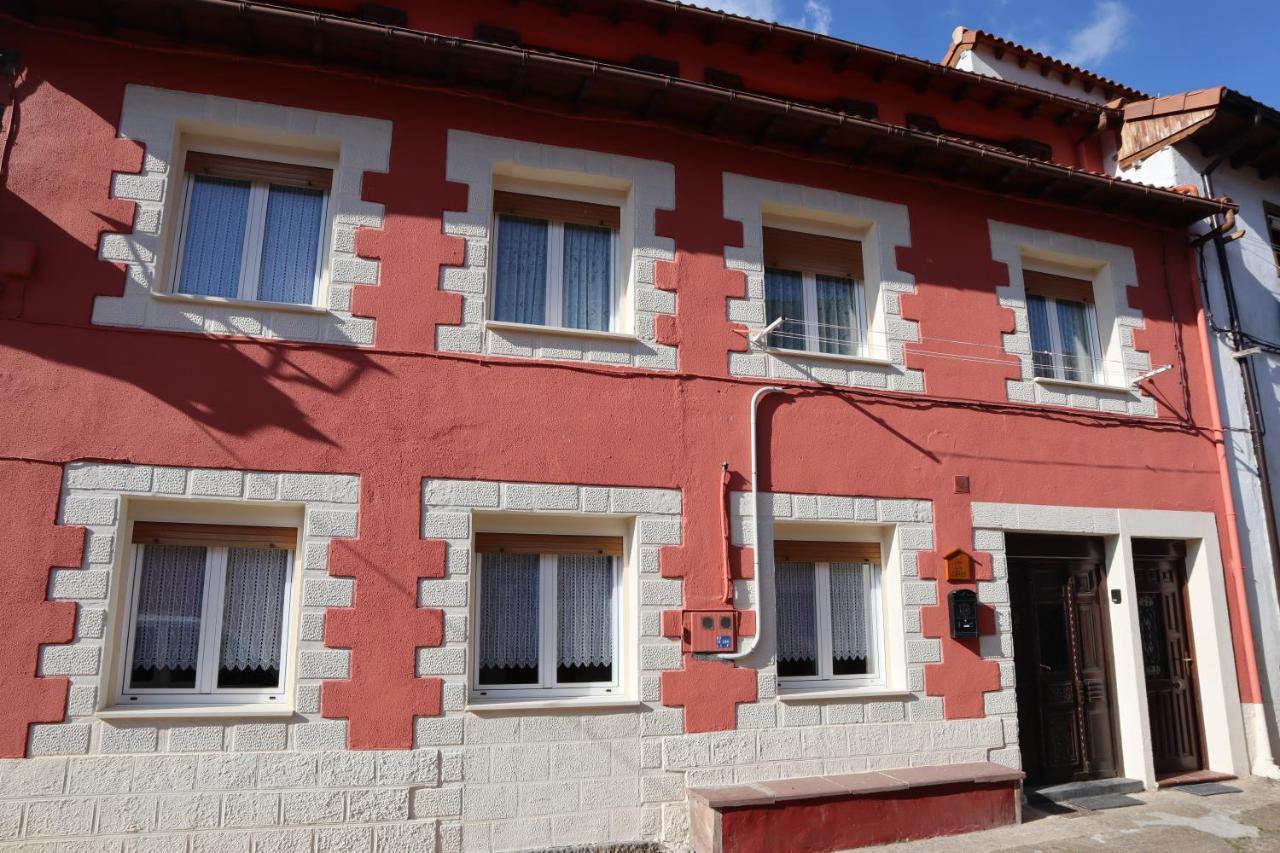 Casa Rural Cares Santa Maria de Valdeon 외부 사진