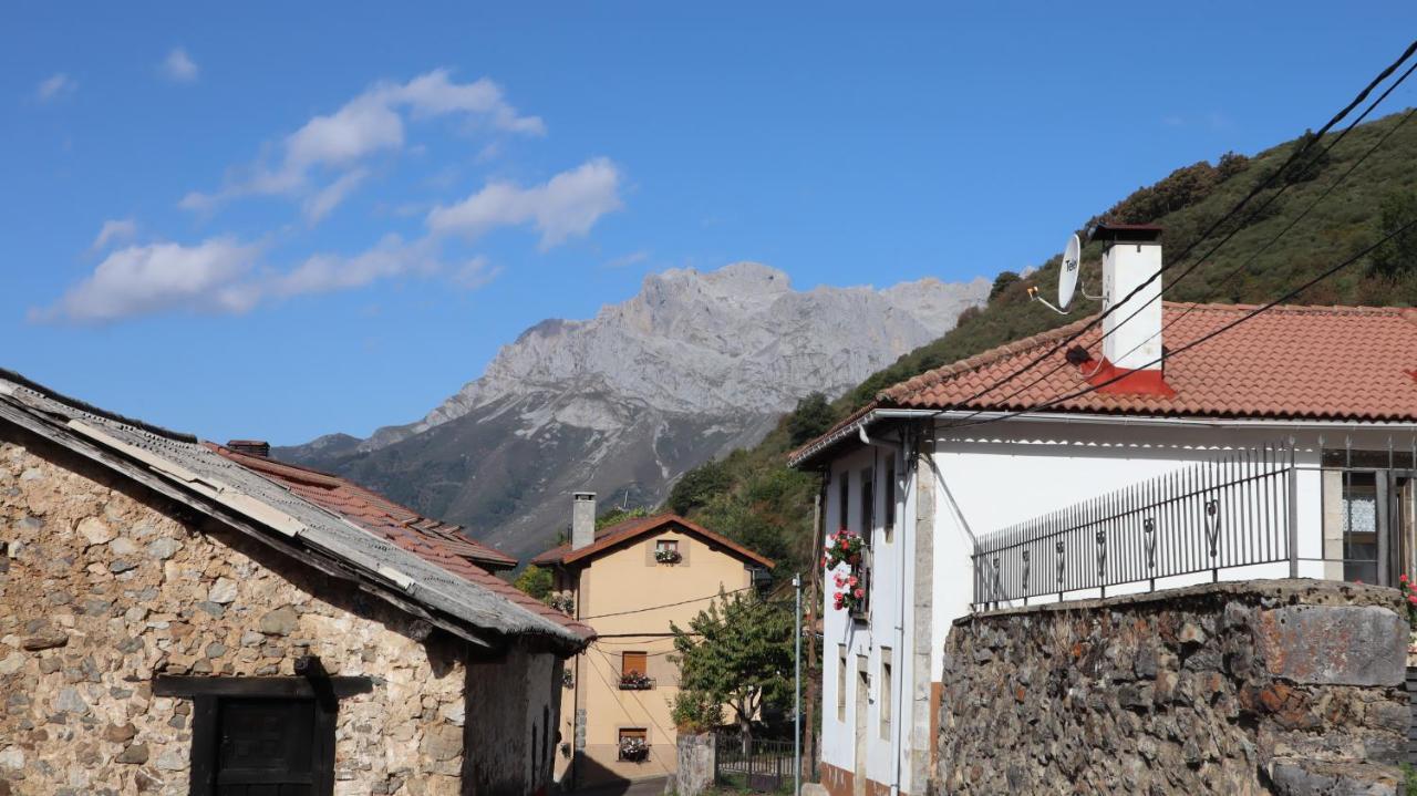 Casa Rural Cares Santa Maria de Valdeon 외부 사진