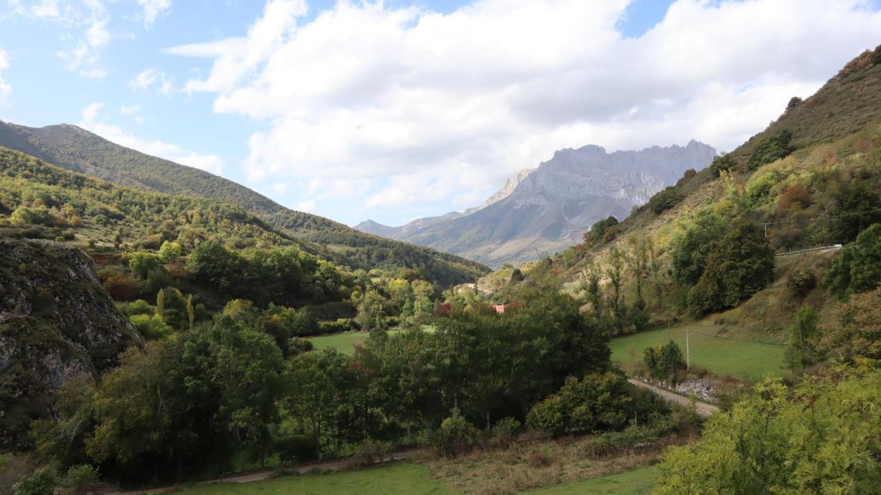 Casa Rural Cares Santa Maria de Valdeon 외부 사진