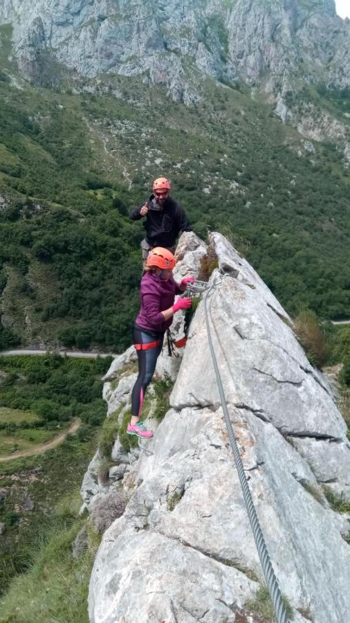 Casa Rural Cares Santa Maria de Valdeon 외부 사진
